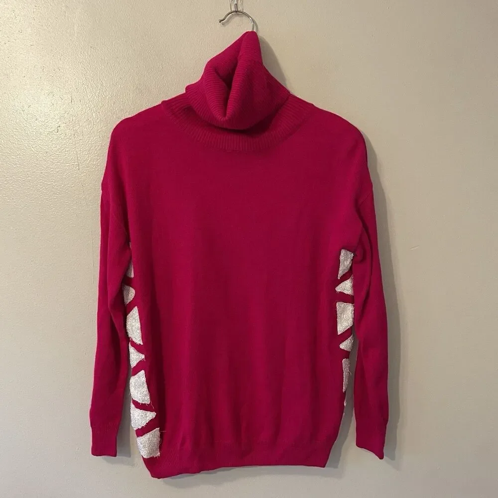 Mochi The Art Of Embroidery Side Detail Turtleneck Ribbed Sz S